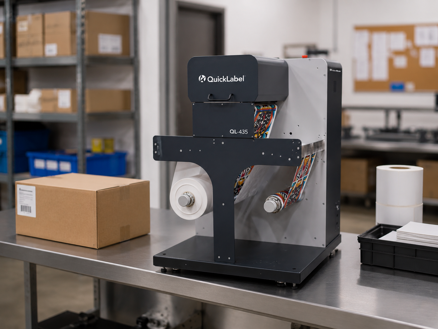 Digital label printer producing a roll of full-color labels